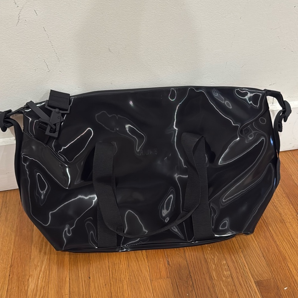 Rains Hilo Weekend Bag Small (NIGHT)